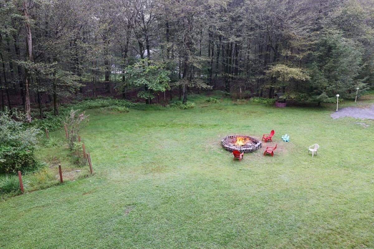Relax In Blakeslee - Spacious 5Br Home With Bbq Exterior foto