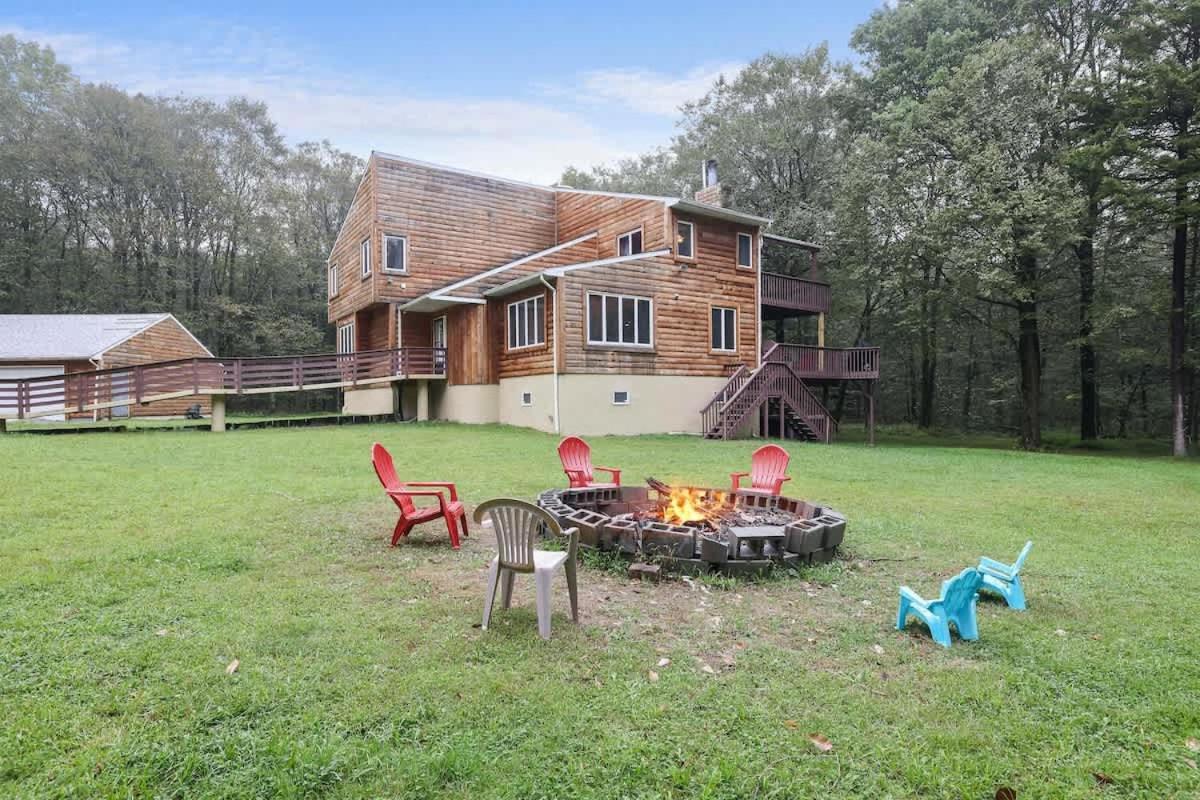 Relax In Blakeslee - Spacious 5Br Home With Bbq Exterior foto